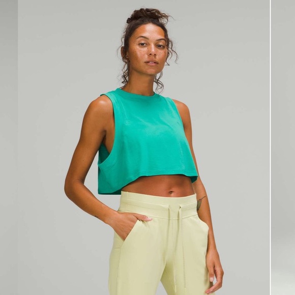 Lululemon Crop Top and Legging Matching Set - Picture 2 of 4